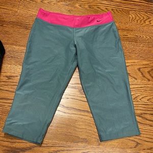 Nike leggings